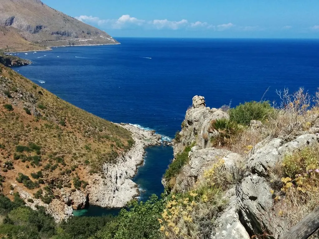 Appartement La Finestra Sul Golfo à Castellammare del Golfo 0*,
